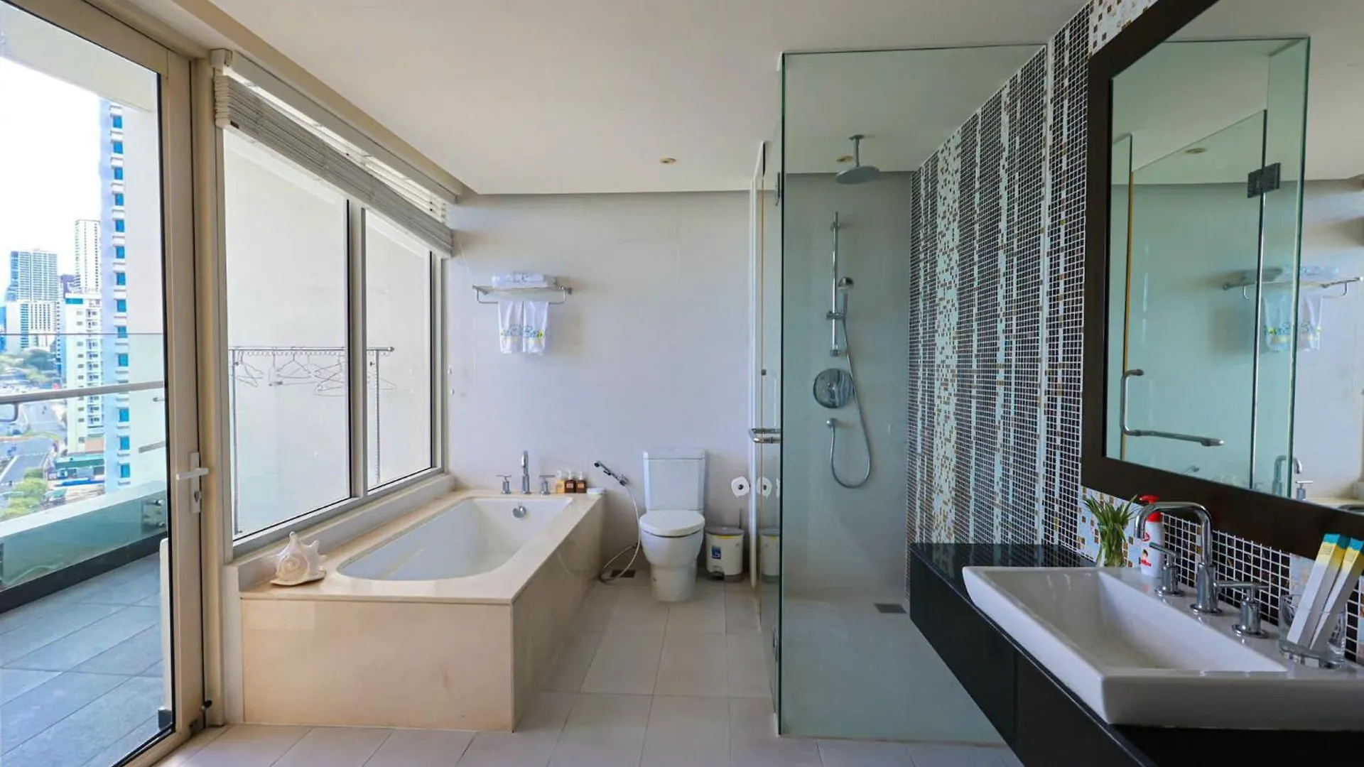 Nha Trang Can Ho View Bien - Sat Bien Vietnam